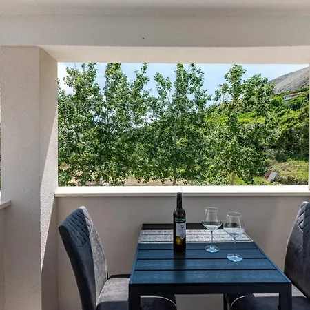 With Parking Space Pag - 22609